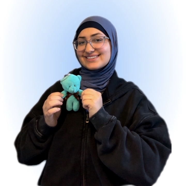 Portrait von Nour (seit 2025)